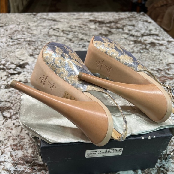 GUISEPPE ZANOTTI LEATHER FLORAL PRINT SLINGBACK PUMPS       SIZE 39 - Picture 5 of 11